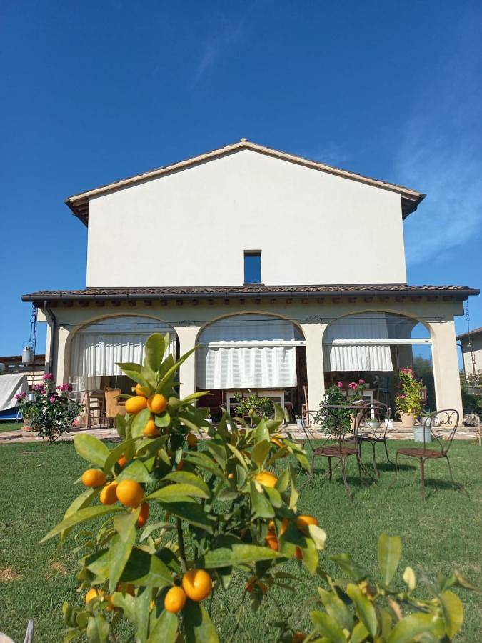 Casa vacanza per 3 persone, con giardino e panorama in Bertinoro
