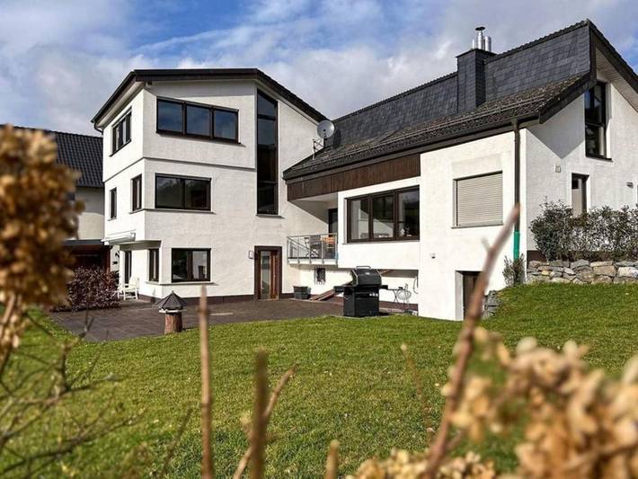 Ferienwohnung für 12 Personen, mit Whirlpool und Terrasse sowie Garten und Sauna in Untermeitingen