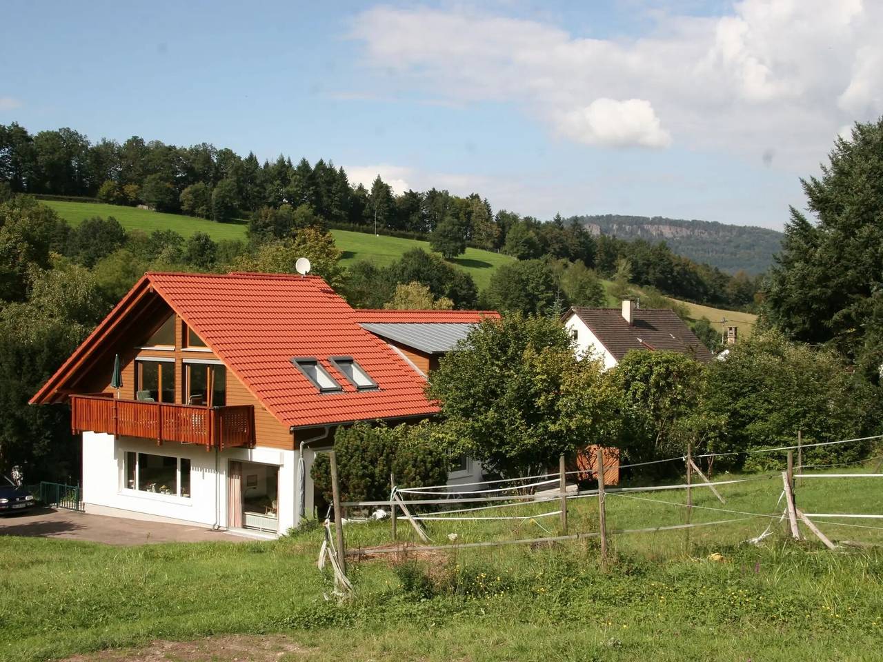Casa de vacaciones con vistas a la montaña, gran terraza y Wi-Fi in Baden-Baden, Northern Black Forest