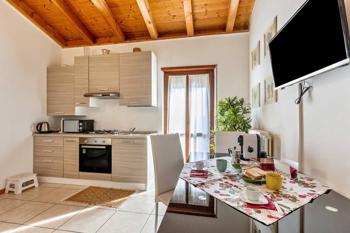 Appartamento intero, Appartamento '38' con terrazza e balcone condivisi in Valeggio sul Mincio, Provincia di Verona