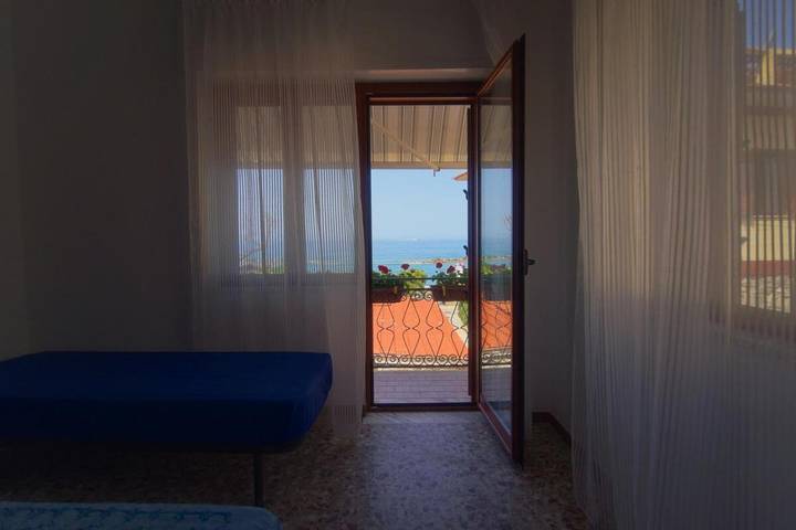 Location de vacances pour 5 personnes, avec balcon et vue à Agnone Cilento - 4