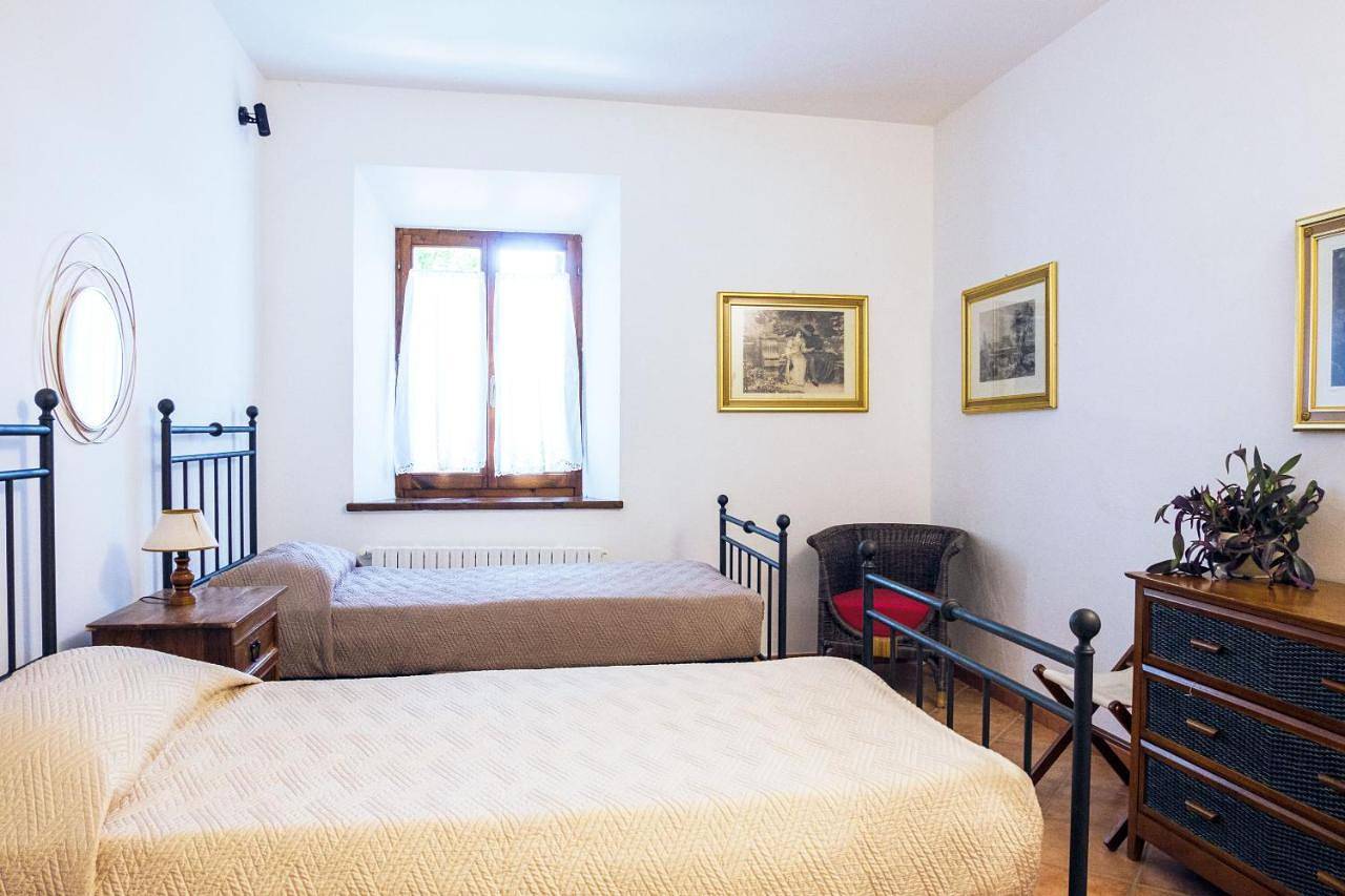 Appartamento intero, Two-Bedroom Apartment in Siena e dintorni