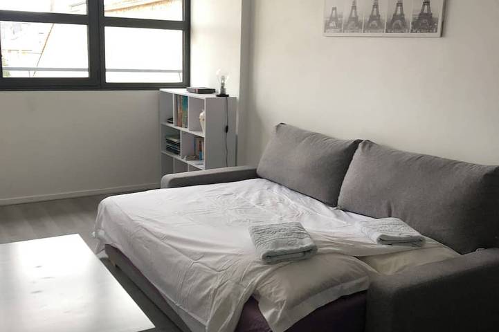 Apartamento entero, Studio in Asnières sur seine in Asnières-sur-Seine, Altos del Sena
