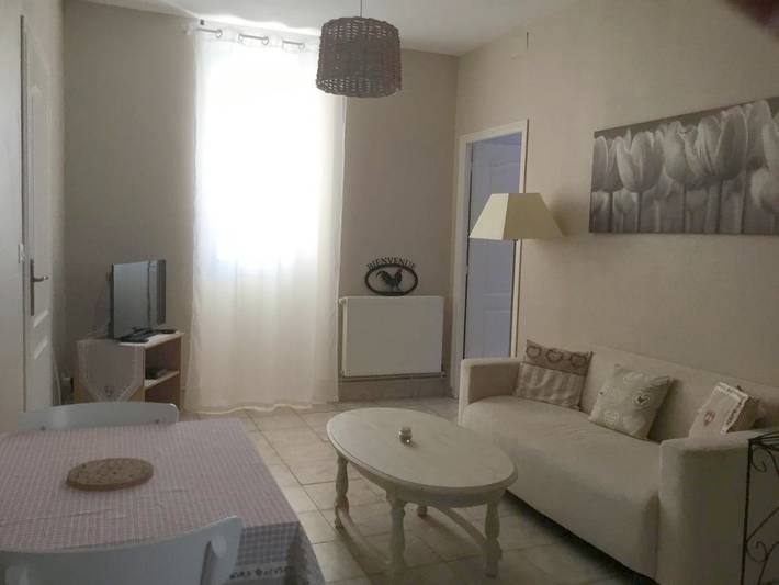 Gîte pour 2 personnes, avec jardin à Pessac-sur-Dordogne - 4