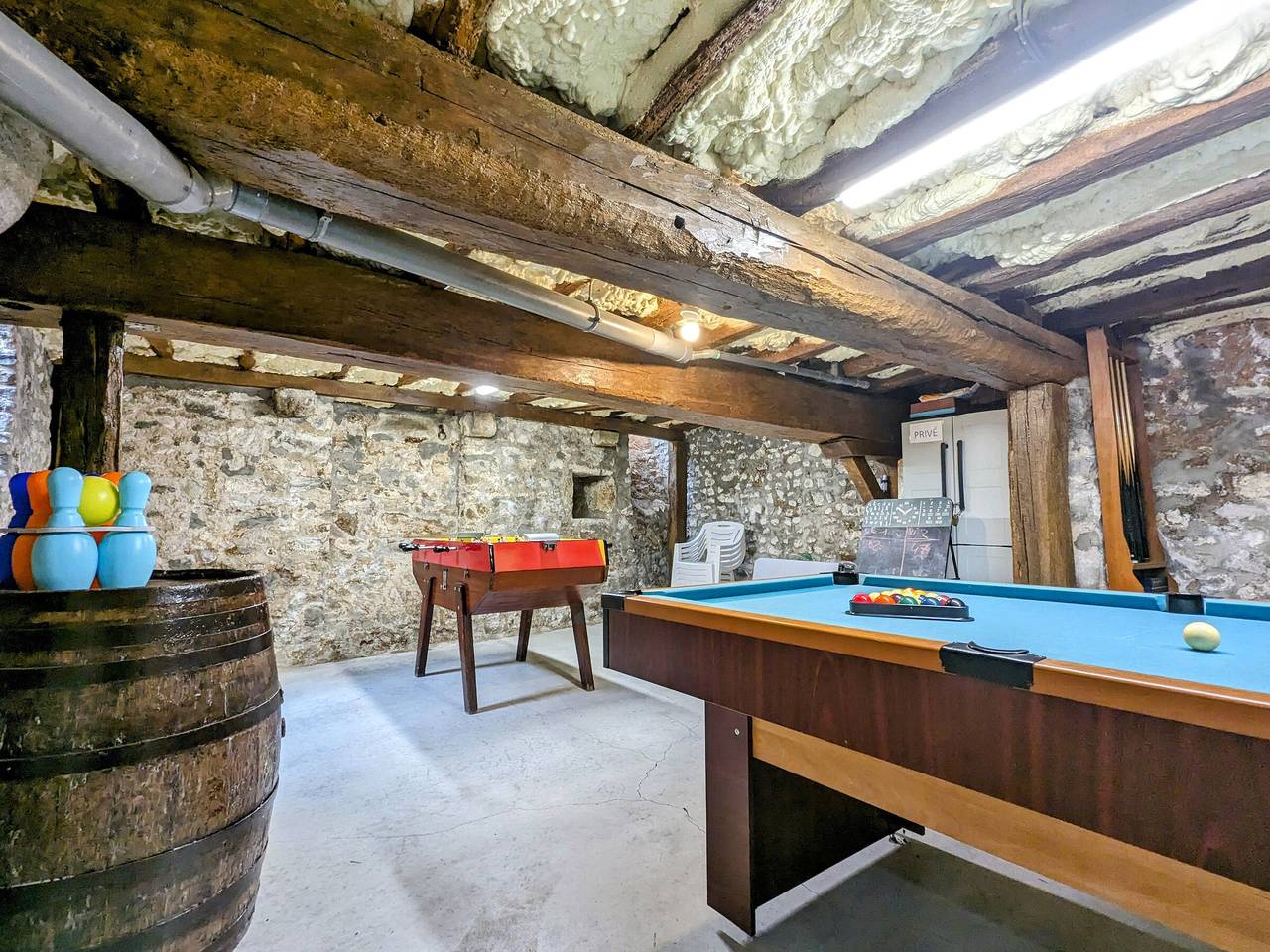 Maison de Bourg Rénovée avec Jardin et Salle de Jeux à Levroux in Levroux, Région de Châteauroux