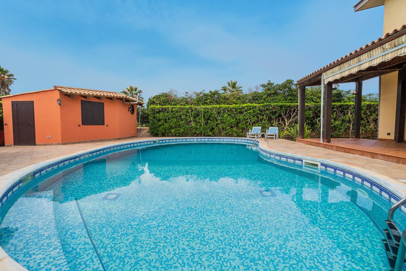 Villa 'Raffa' met Uitzicht op Zee, Wifi en Airconditioning in Avola, Provincie Syracuse