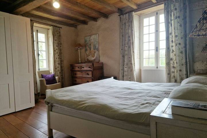Location de vacances pour 9 personnes, avec jardin et terrasse dans La Tour-Blanche-Cercles - 3