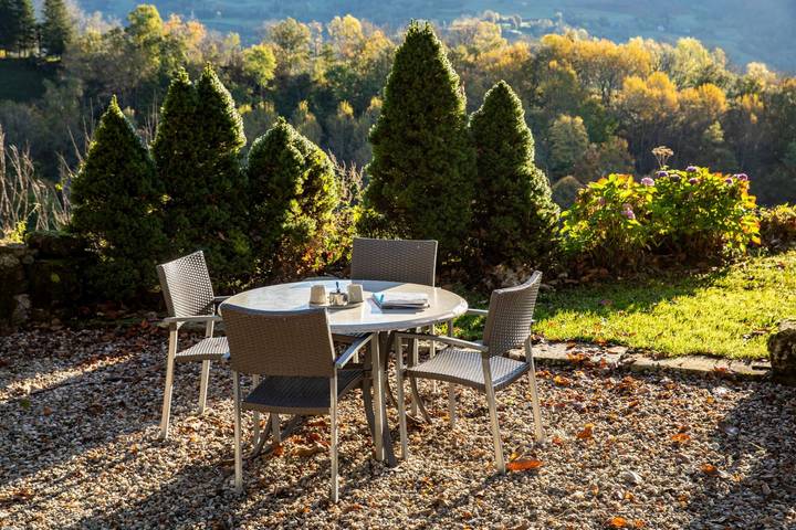 Gîte pour 4 personnes, avec terrasse et jardin dans le Cantal - 4