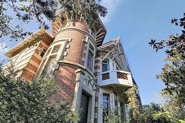 Villa pour 12 personnes, avec jardin ainsi que balcon et piscine