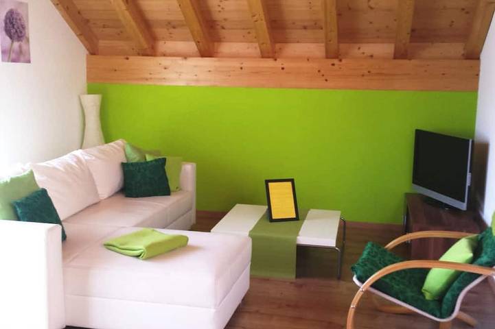 Ganze Wohnung, Ferienwohnung S'Ottä in Sattel, Schwyz