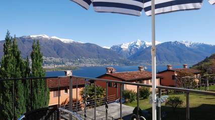 Ferienwohnung für 2 Personen, mit Garten in Gambarogno