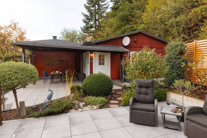 Ferienwohnung für 3 Personen, mit Balkon und Balkon/Terrasse sowie Terrasse und Garten im Siegerland