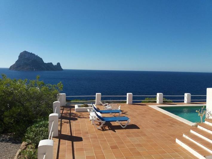 Ferienhaus für 6 Personen, mit Terrasse und Garten sowie Pool in Cala Carbó - 3