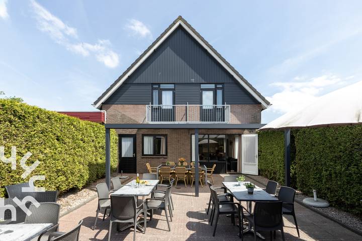 Ferienhaus für 18 Personen, mit Terrasse und Garten in Giethoorn
