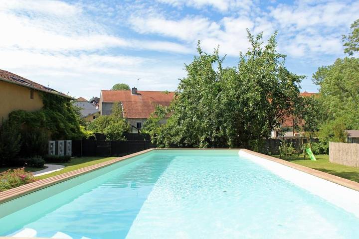 Gîte pour 3 personnes, avec vue et terrasse ainsi que piscine et sauna à Dampierre-sur-Salon - 4