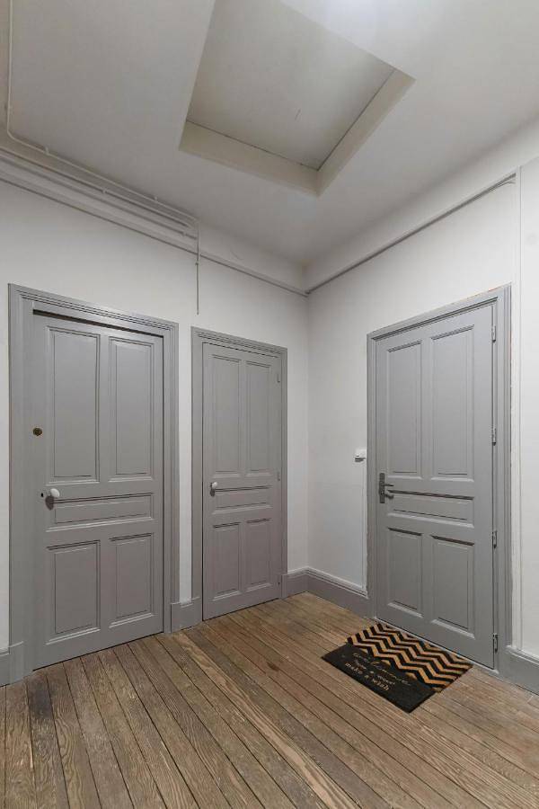 Gîte pour 2 personnes, avec balcon et vue dans Centre Culturel Valery Larbaud Vichy - 3