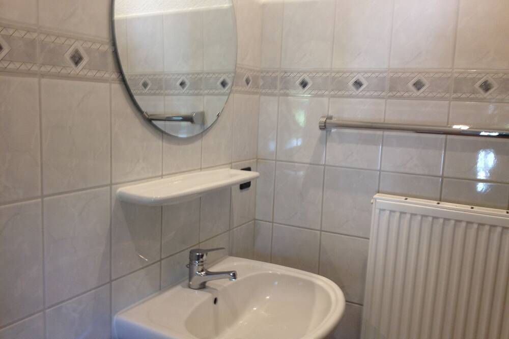 Ganze Wohnung, Villa an der Au -Ferienwohnung-Nebelhorn in Westfehmarn, Fehmarn