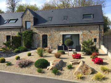Gîte pour 4 personnes, avec terrasse et jardin à Quéven