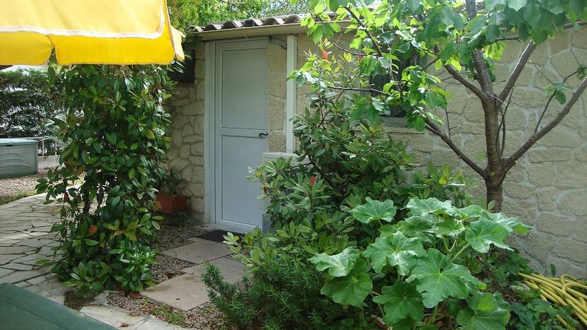 Chambre d’hôte pour 2 personnes, avec jardin dans le Var - 4