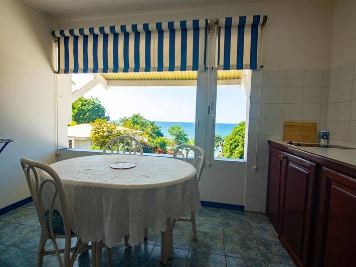 Location de vacances pour 2 personnes, avec piscine ainsi que jardin et vue à Le Carbet - 2