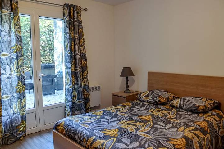 Location de vacances pour 5 personnes, avec jardin et jacuzzi, animaux acceptés à Monteils (Gard) - 3