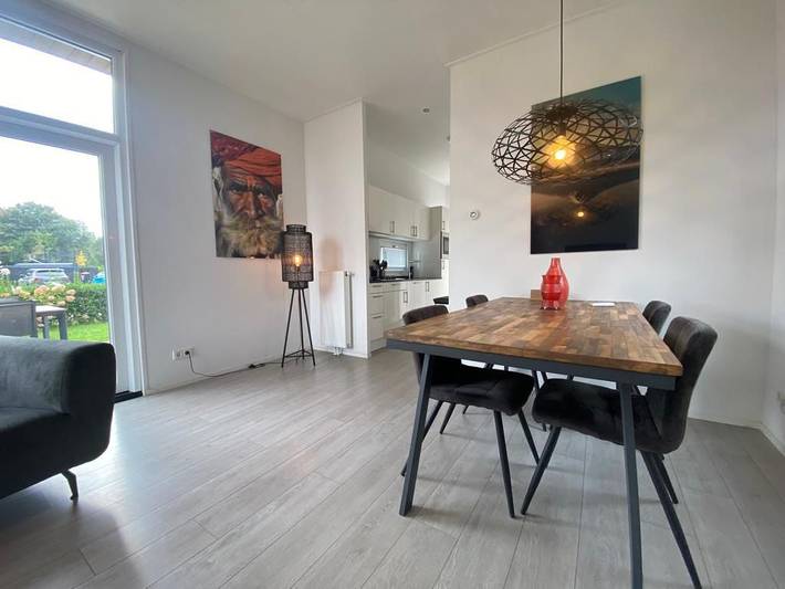 Freistehendes Staysmart Chalet 16c mit Garten, Terrasse & Parkplatz in IJssel