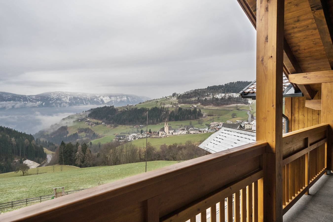 Entire apartment, Apartment 'Parliflhof Apt Langfenn' with Mountain View, Shared Garden and Wi-Fi in Mölten, Sarntal Alps