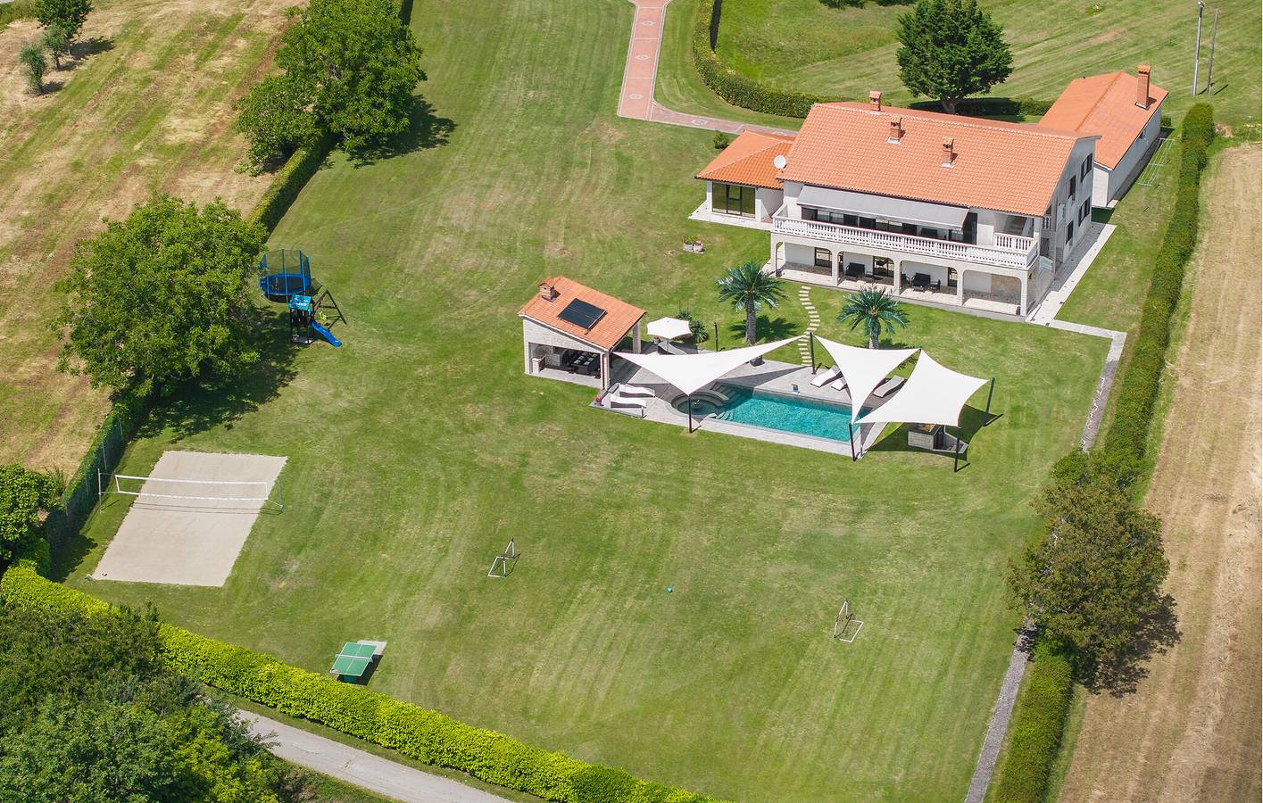 Ferienhaus für 15 Personen mit Pool in Šumber, Istrien