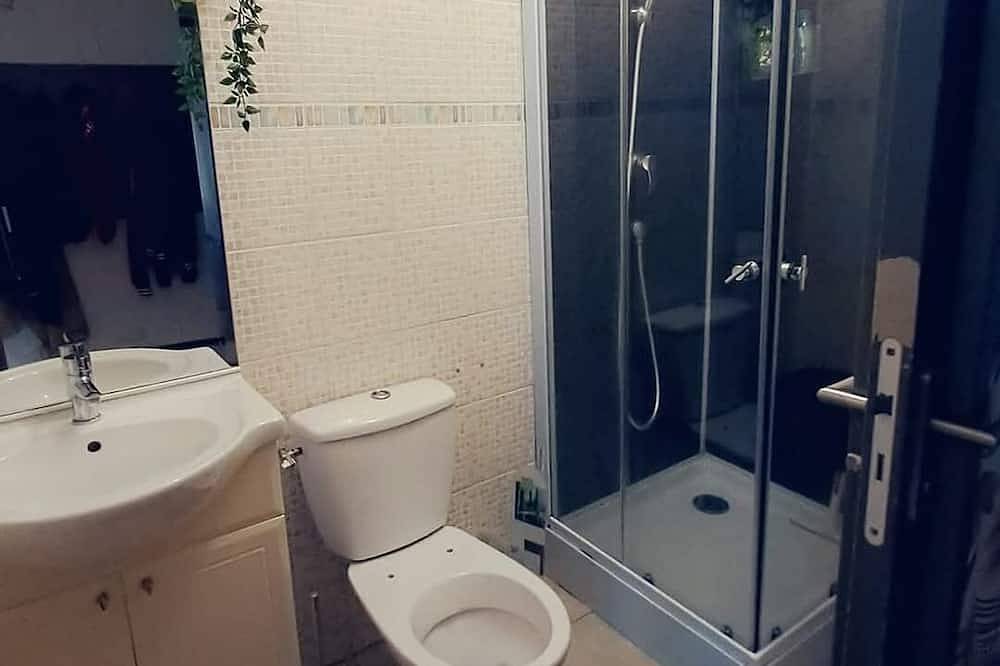 Ganze Wohnung, Pretty ground floor villa with pool in Peri, Ajaccio und Umgebung