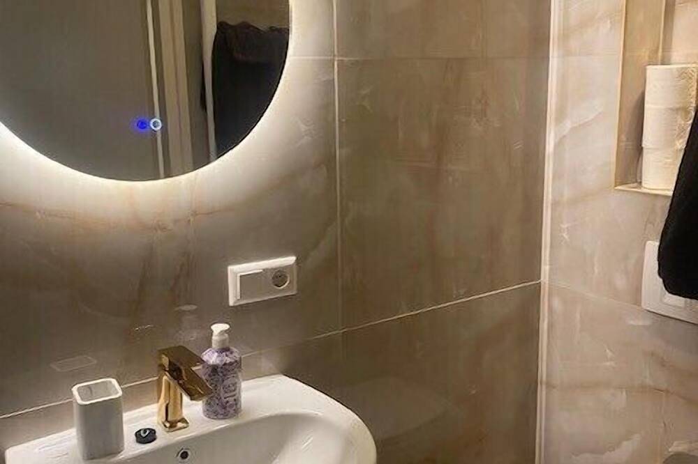 Geheel appartement, De Linde: Sfeervol en stijlvol gastenverblijf in Nederlandse Noordzeekust