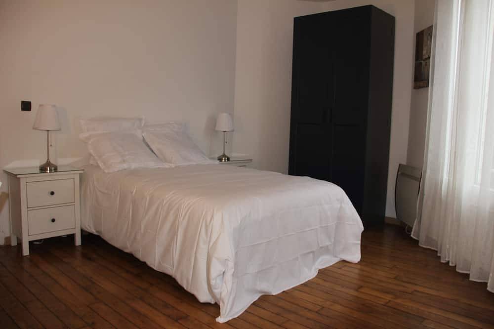 Entire apartment, T2 apartment 2 minutes from metro station 8 Liberté and Bois de Vincennes in Charenton-le-Pont, Val-de-Marne