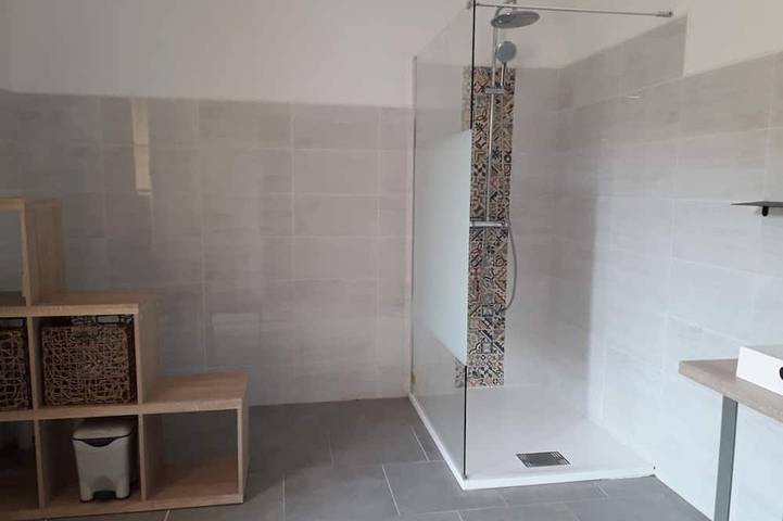 Gîte pour 10 personnes, avec jardin, animaux acceptés à Saint-Amand-de-Coly - 4