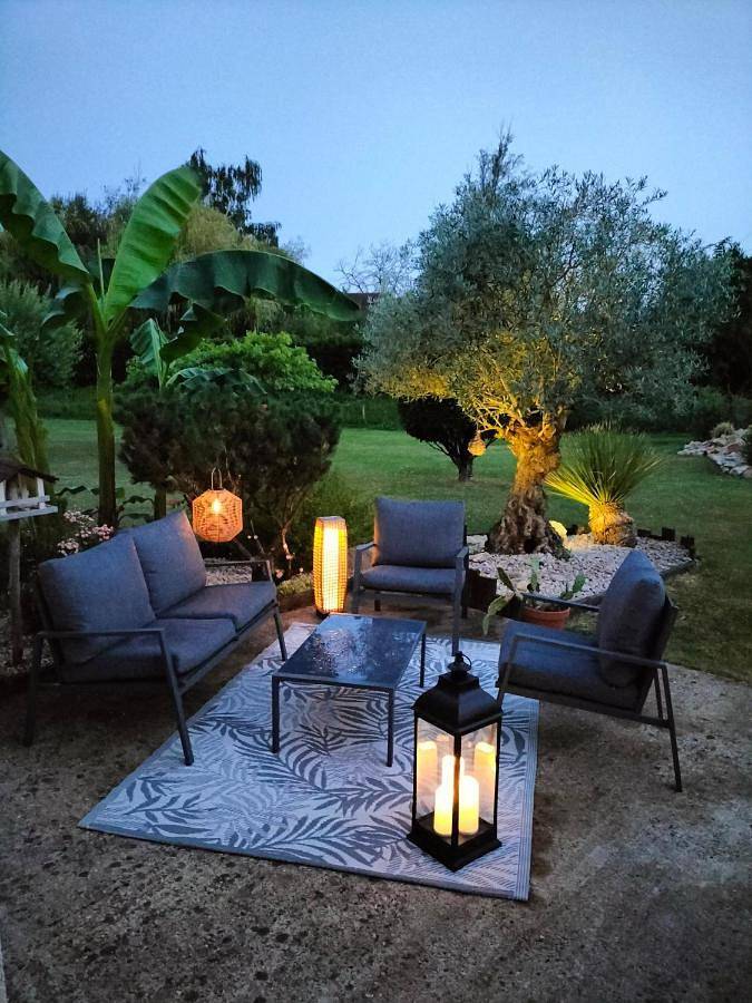 Location de vacances pour 7 personnes, avec terrasse et jardin à Teloché - 2