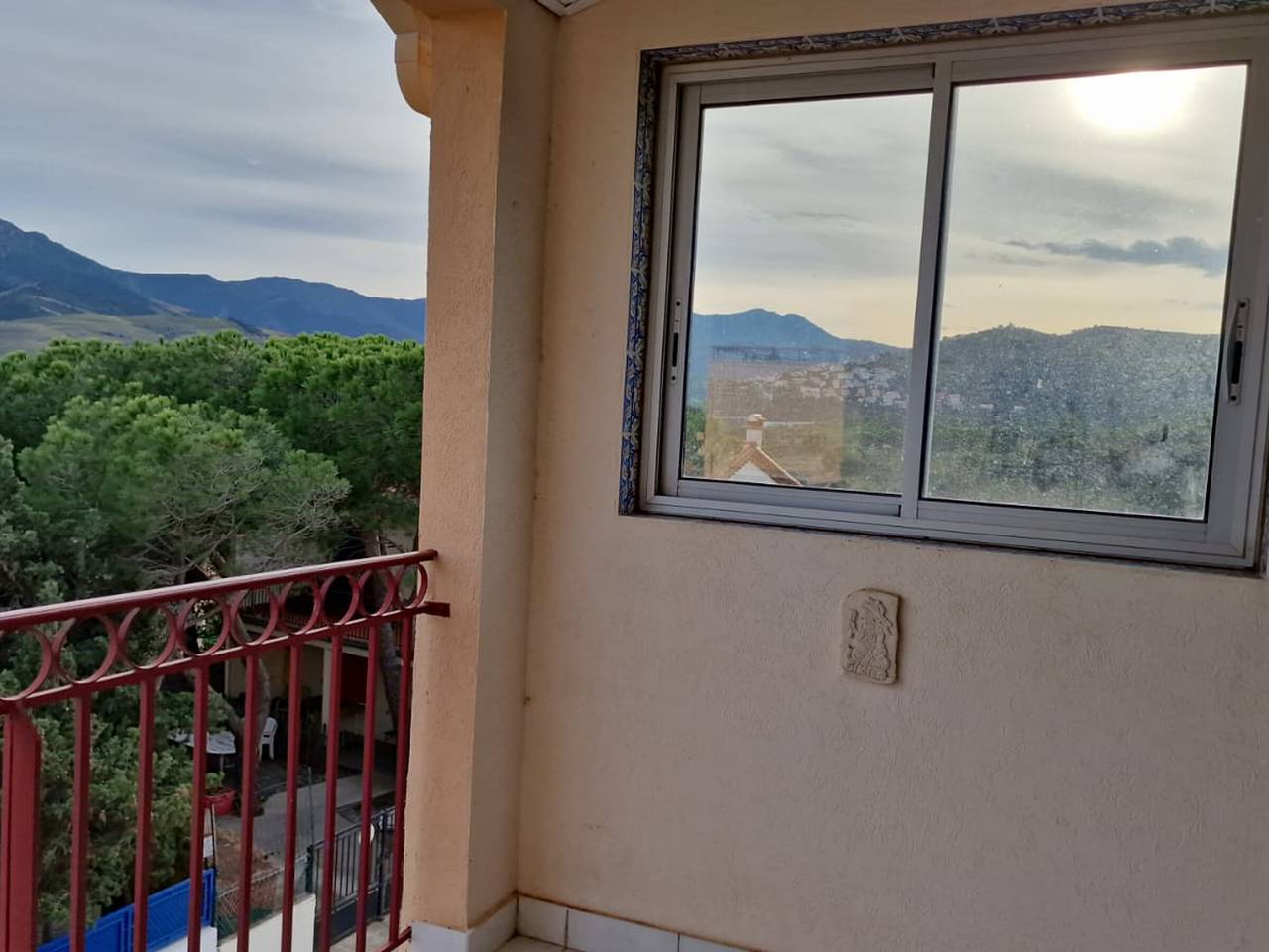 Apartamento entero, Apartamento T2 cerca de la playa con terraza y parking privado in La Côte Vermeille, Banyuls-sur-Mer