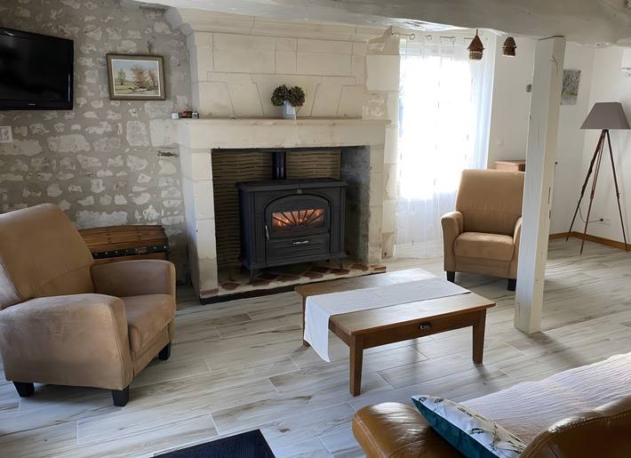 Location de vacances pour 4 personnes, avec jardin à La Celle-Saint-Avant