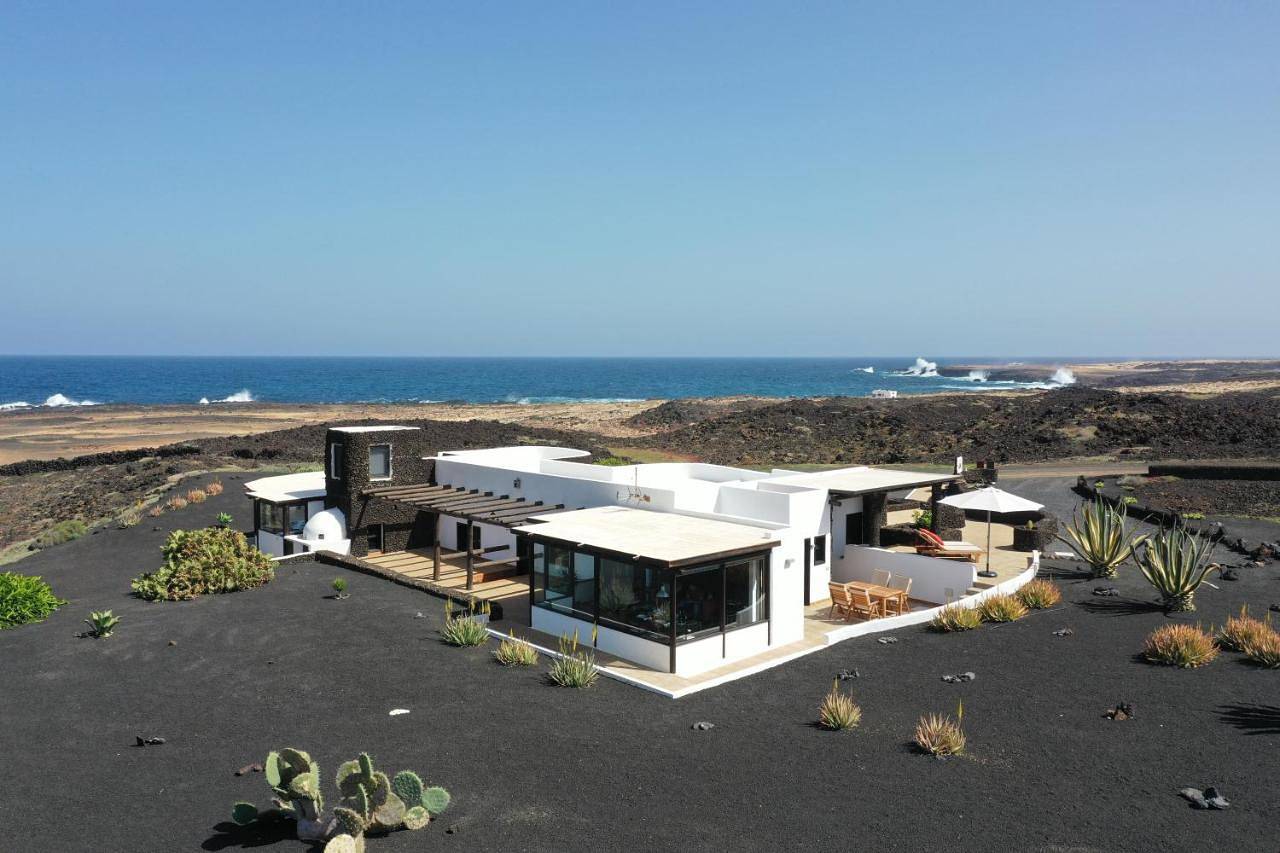 Two-Bedroom House in Mala, Haría
