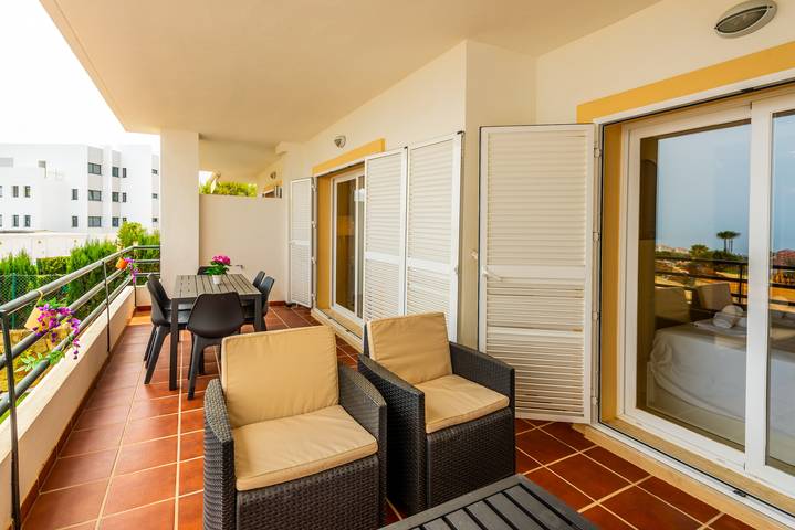 Ferienwohnung für 7 Personen, mit Terrasse und Garten sowie Kinderpool in Manilva - 4