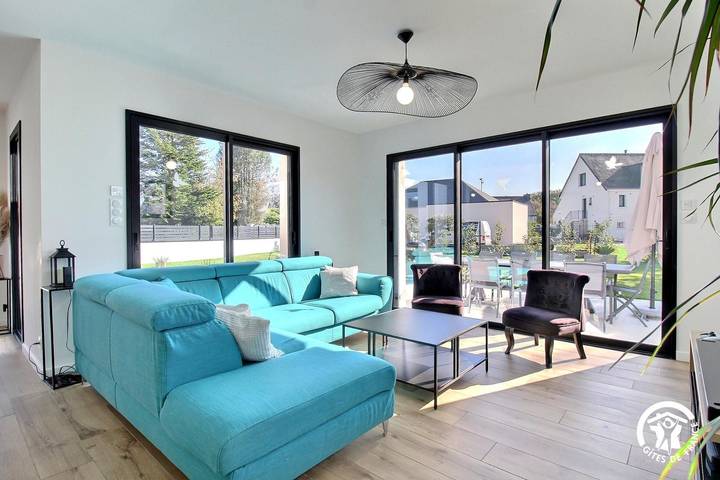 Gîte pour 8 personnes, avec jardin et terrasse, animaux acceptés à Pluvigner - 2