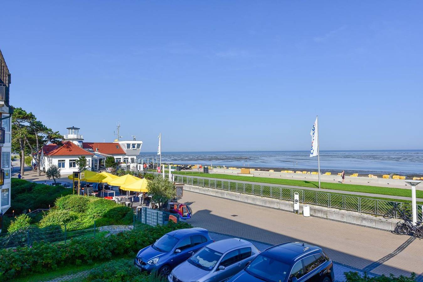 Ganze Wohnung, Wohnung Nr. 11 im Haus Nautilus mit direkter Seesicht auf das Wattenmeer in Duhnen, Cuxhaven