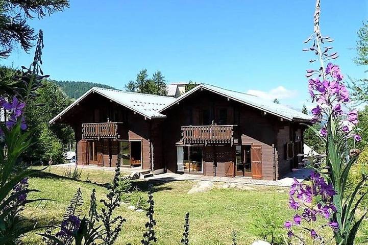 Chalet pour 13 personnes, avec balcon à Risoul