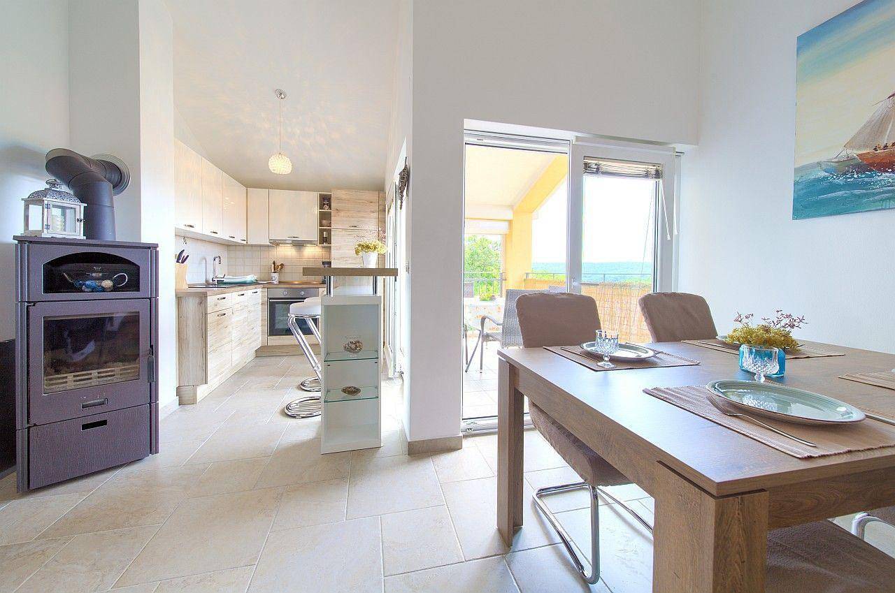 Ganze Ferienwohnung, Ferienwohnung mit Blick auf das Meer in Soline, Krk