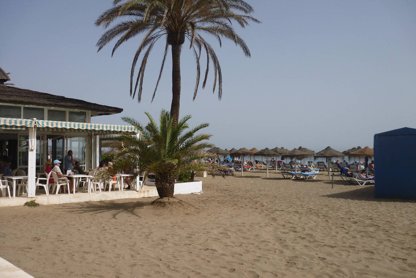 Entire apartment, Modern 1 Bed Seafront Apt Los Boliches in Los Boliches, Fuengirola