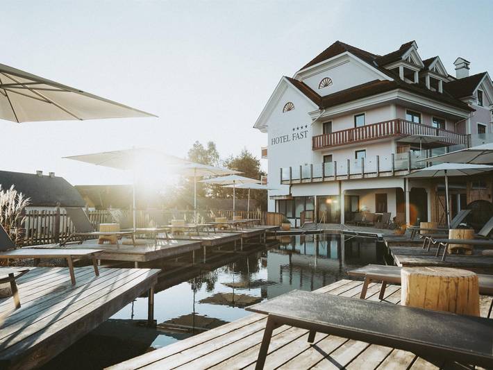 Hotel für 3 Personen, mit Pool und Garten, kinderfreundlich - 1