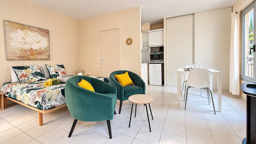 Gehele studio, Studio 'Mes Road Movies' met wifi en airconditioning in Cannes, Middellandse Zeekust (Frankrijk)