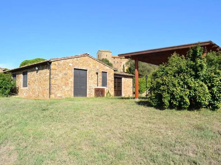 Villa per 6 persone, con giardino e piscina a Campiglia Marittima