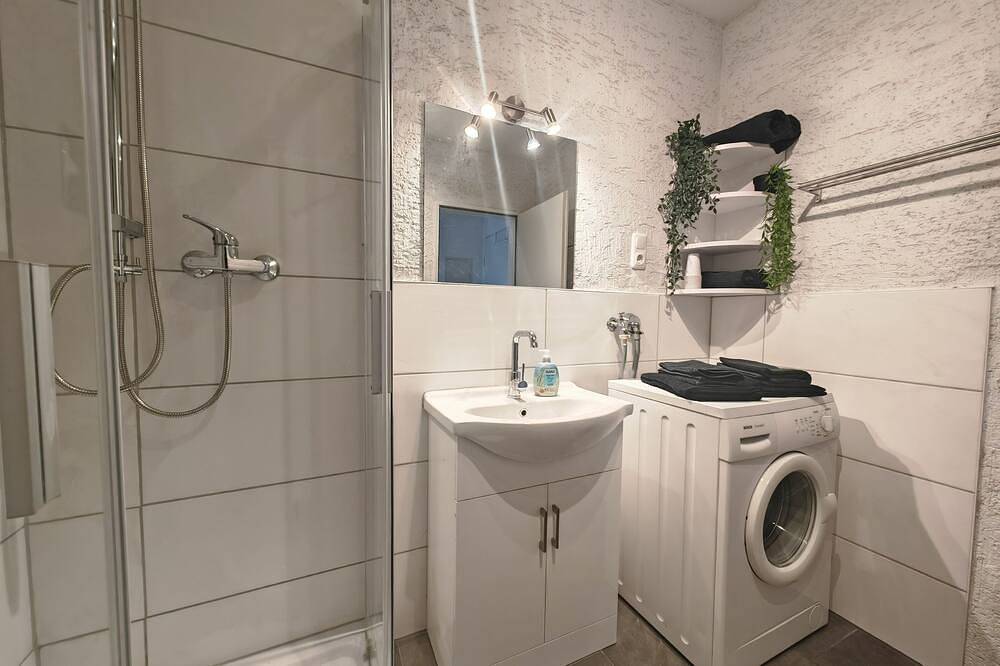 Ganze Wohnung, Gästewohnung und Service-Apartment Hermsdorf in Hohe Börde, Magdeburger Börde