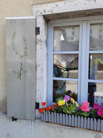 Gîte pour 4 personnes, avec jardin ainsi que jacuzzi et terrasse, animaux acceptés dans le Doubs