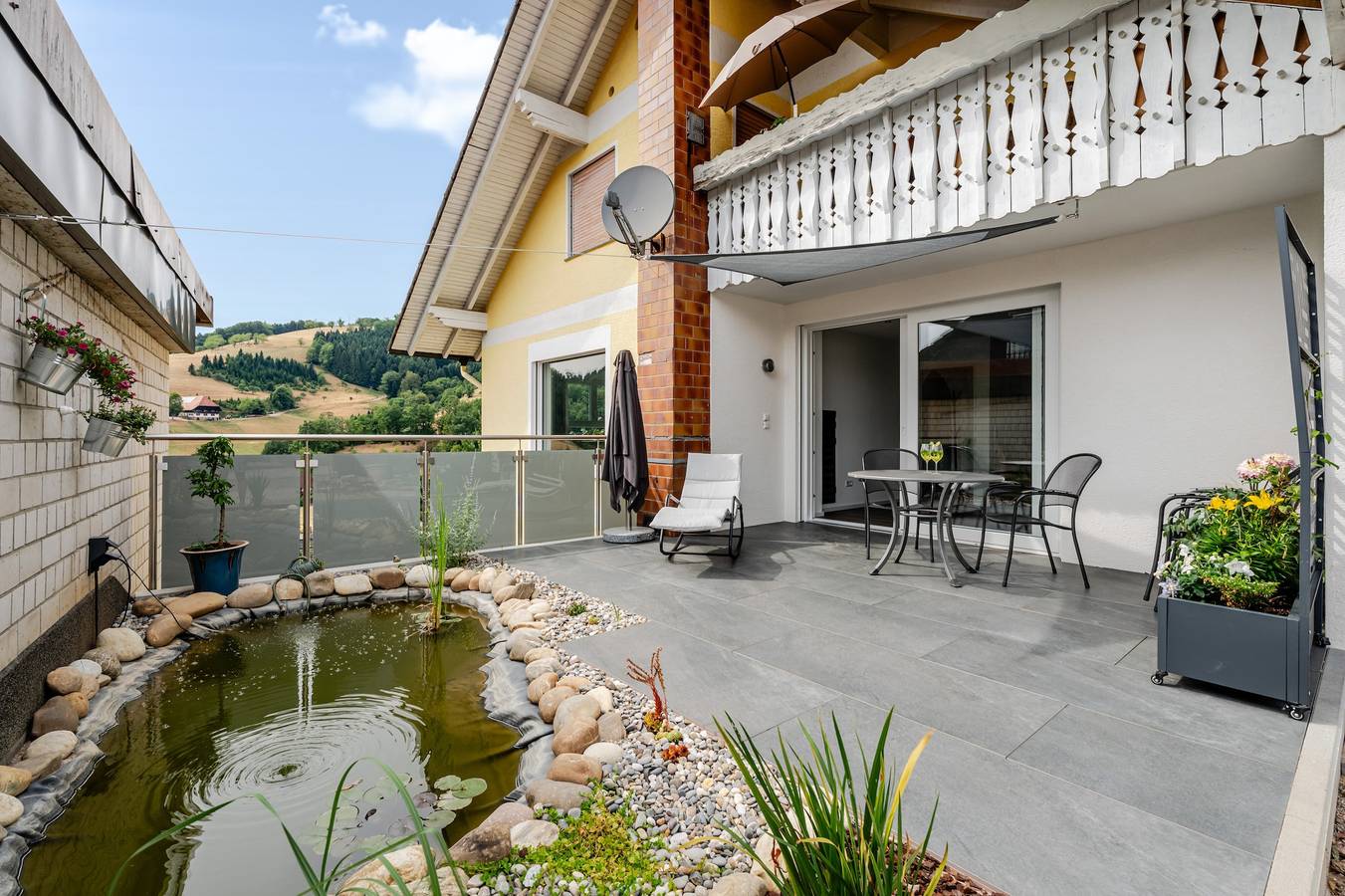 Appartement entier, Appartement de vacances Waldrose avec vue sur la montagne, terrasse privée et Wi-Fi in Oberharmersbach, Forêt-Noire centrale
