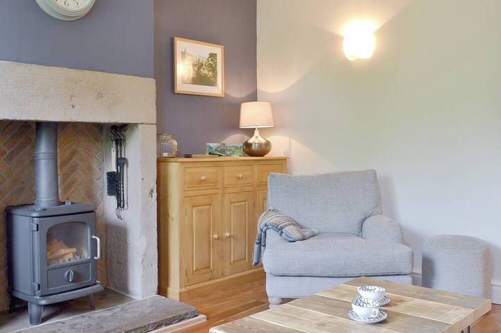 Cottage for 4 people, with garden, with pets in Wirksworth