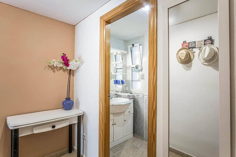 Apartamento entero, Acogedor apartamento de 1 dormitorio en. in Miramar, Costa de Valencia